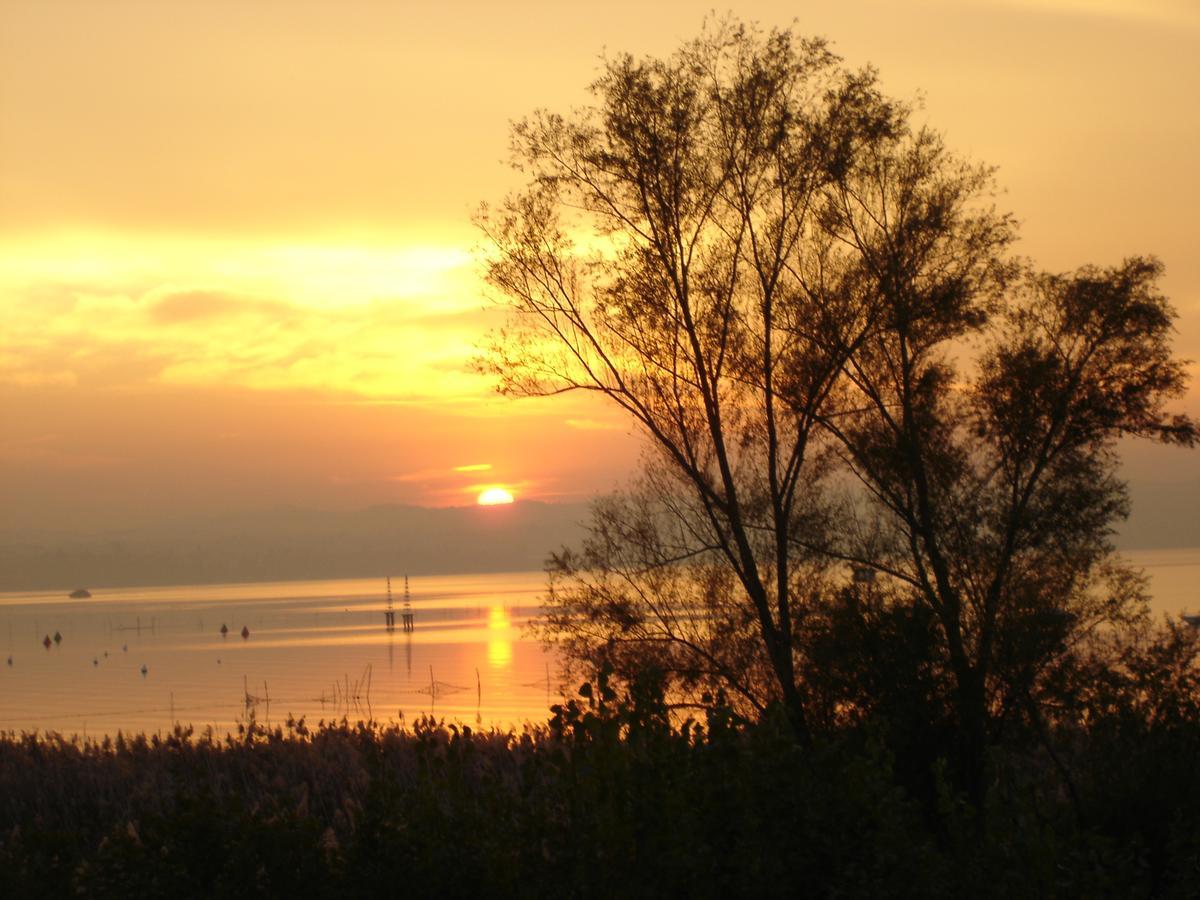 Hotel La Rondine Sirmione Kültér fotó