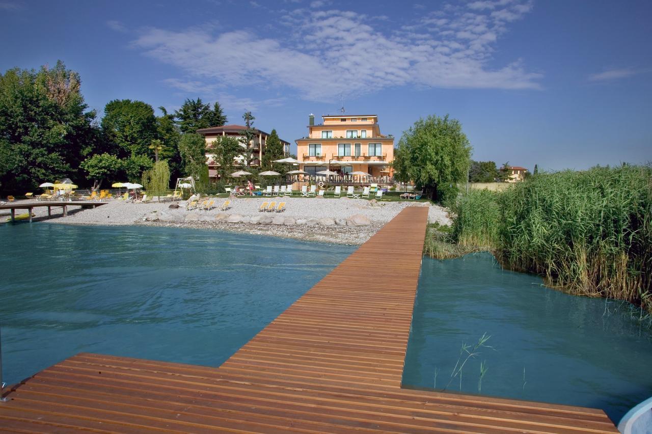 Hotel La Rondine Sirmione Kültér fotó