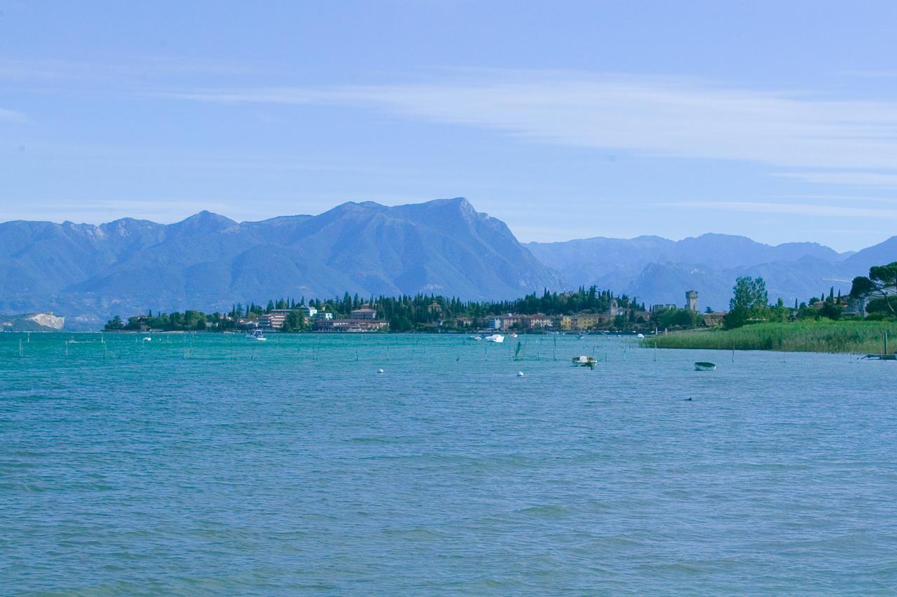 Hotel La Rondine Sirmione Kültér fotó