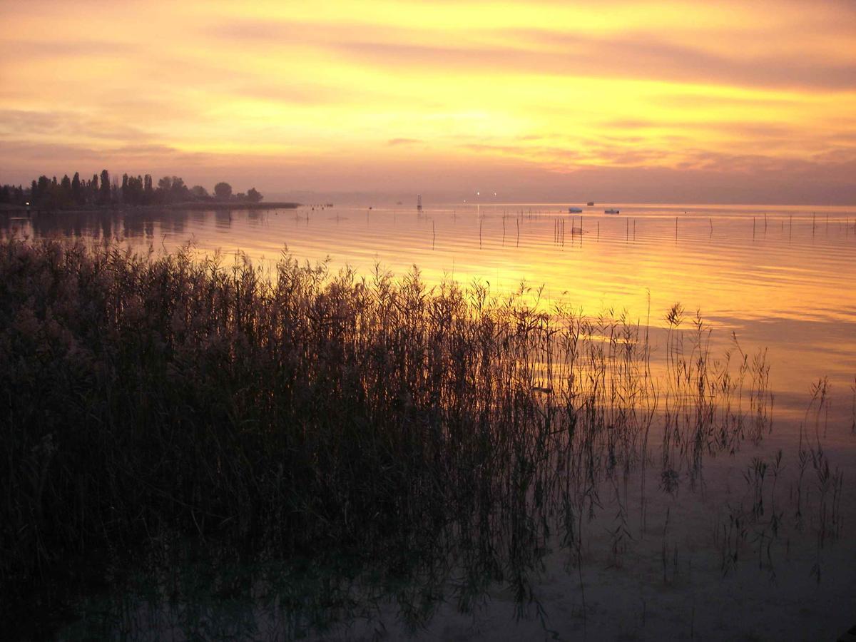 Hotel La Rondine Sirmione Kültér fotó